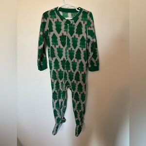 Carter’s Footed Pajamas. Size 4T